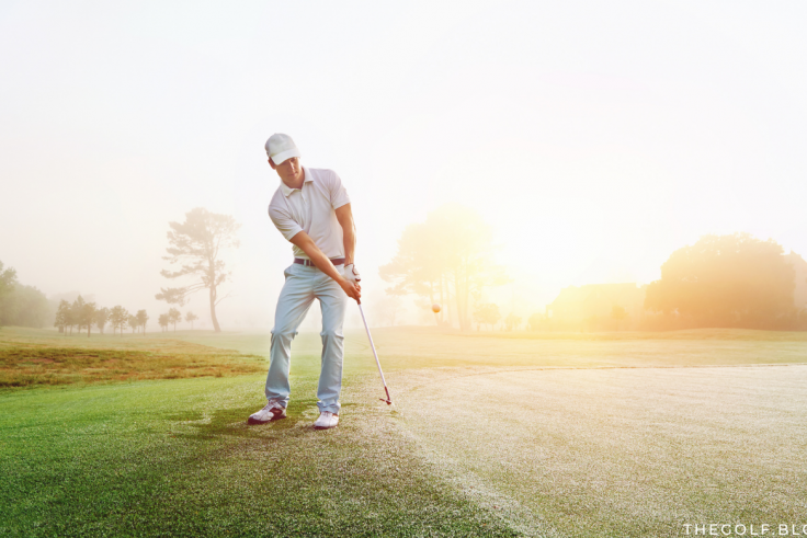 Como dar um chip em uma bola de golfe